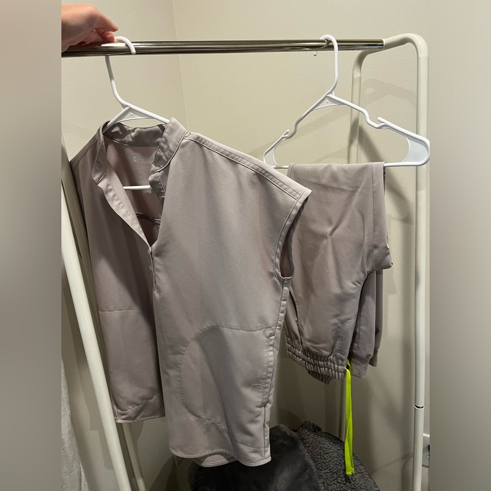 Figs scrubs